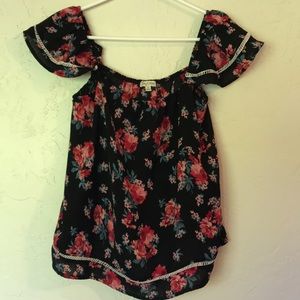 Lily White floral Blouse size medium